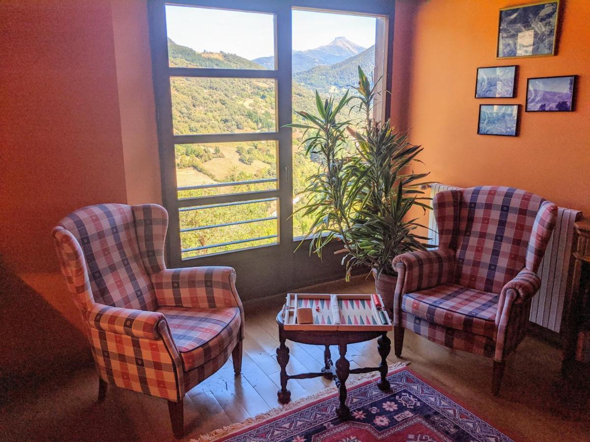 Olmares Terrace Apartment - Picos De Europa Lomena Luaran gambar